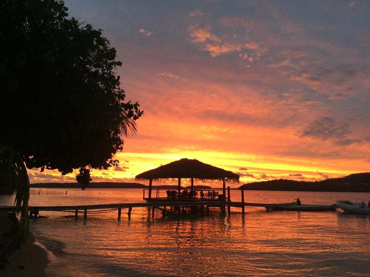 Tongan Beach Resort Utungake Esterno foto