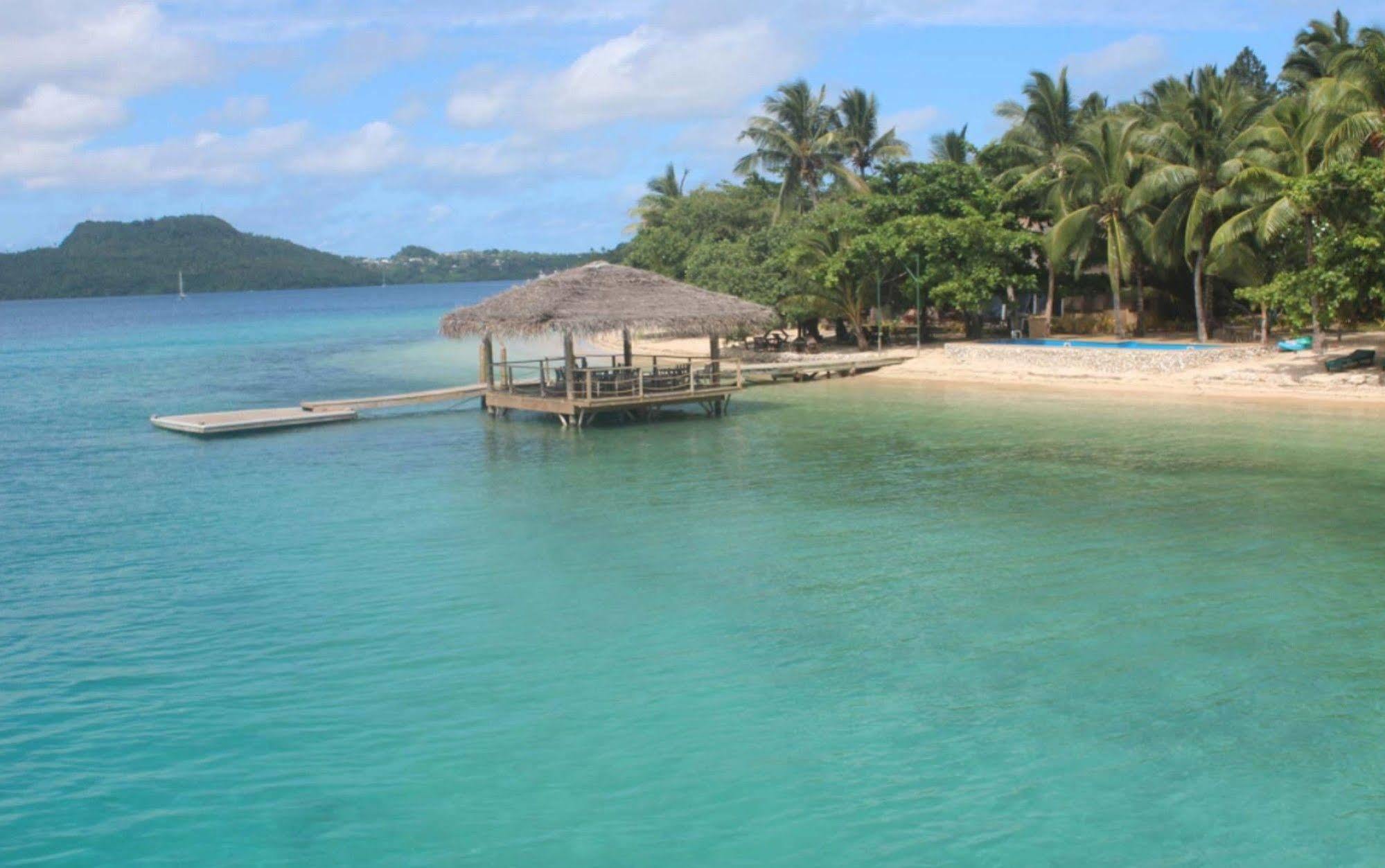 Tongan Beach Resort Utungake Esterno foto