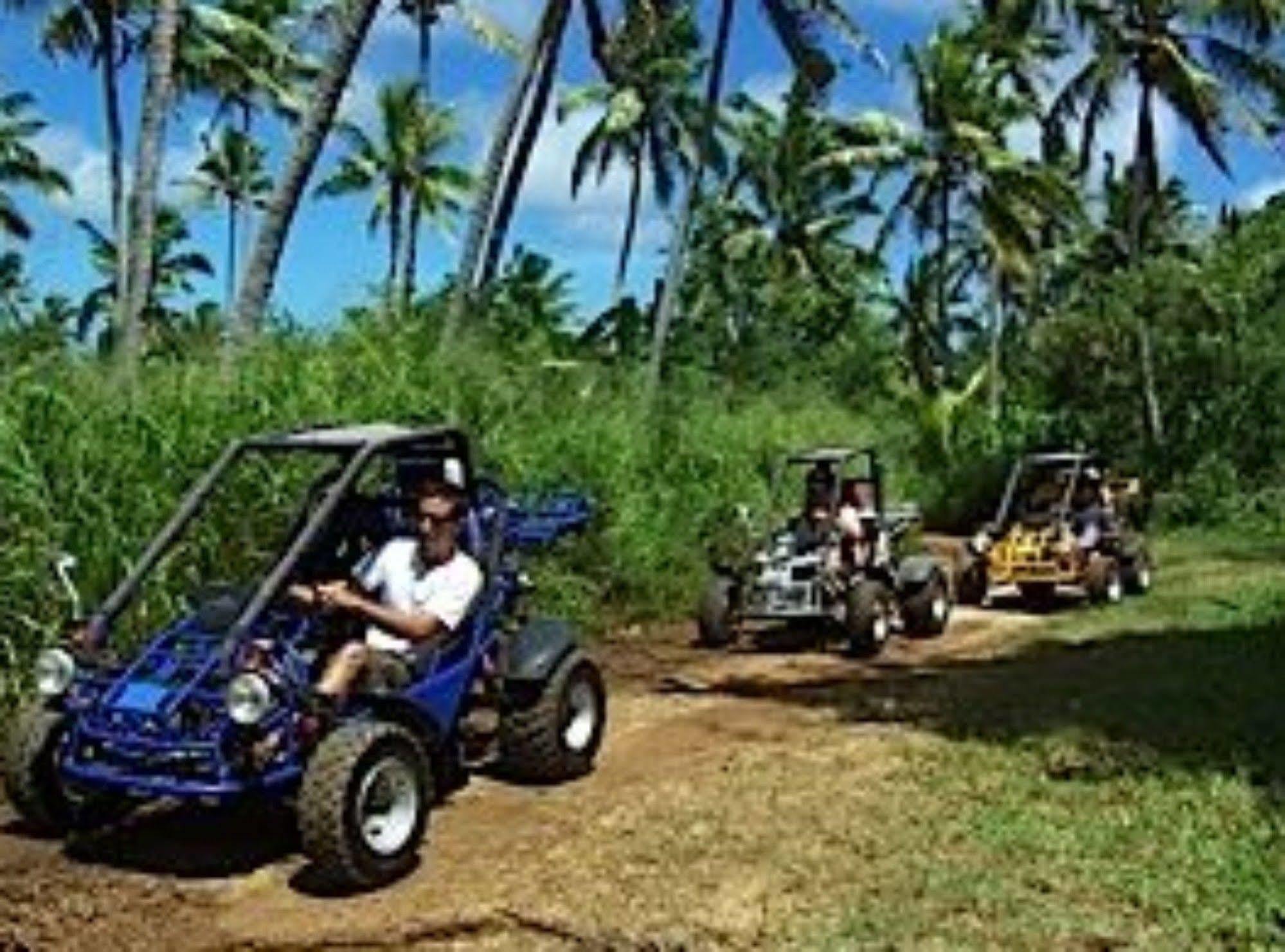 Tongan Beach Resort Utungake Esterno foto